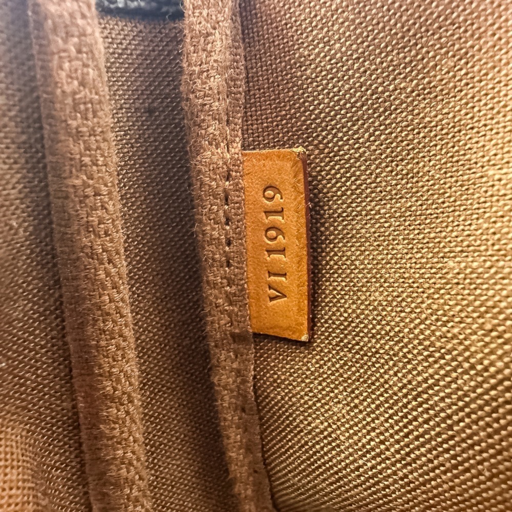 LOUIS VUITTON Authentic Brown Monogram Pochette Pouch - Picture 11 of 15